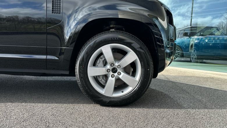 Land Rover Defender 3.0 D350 X-Dynamic SE 110 5dr Auto Diesel Estate